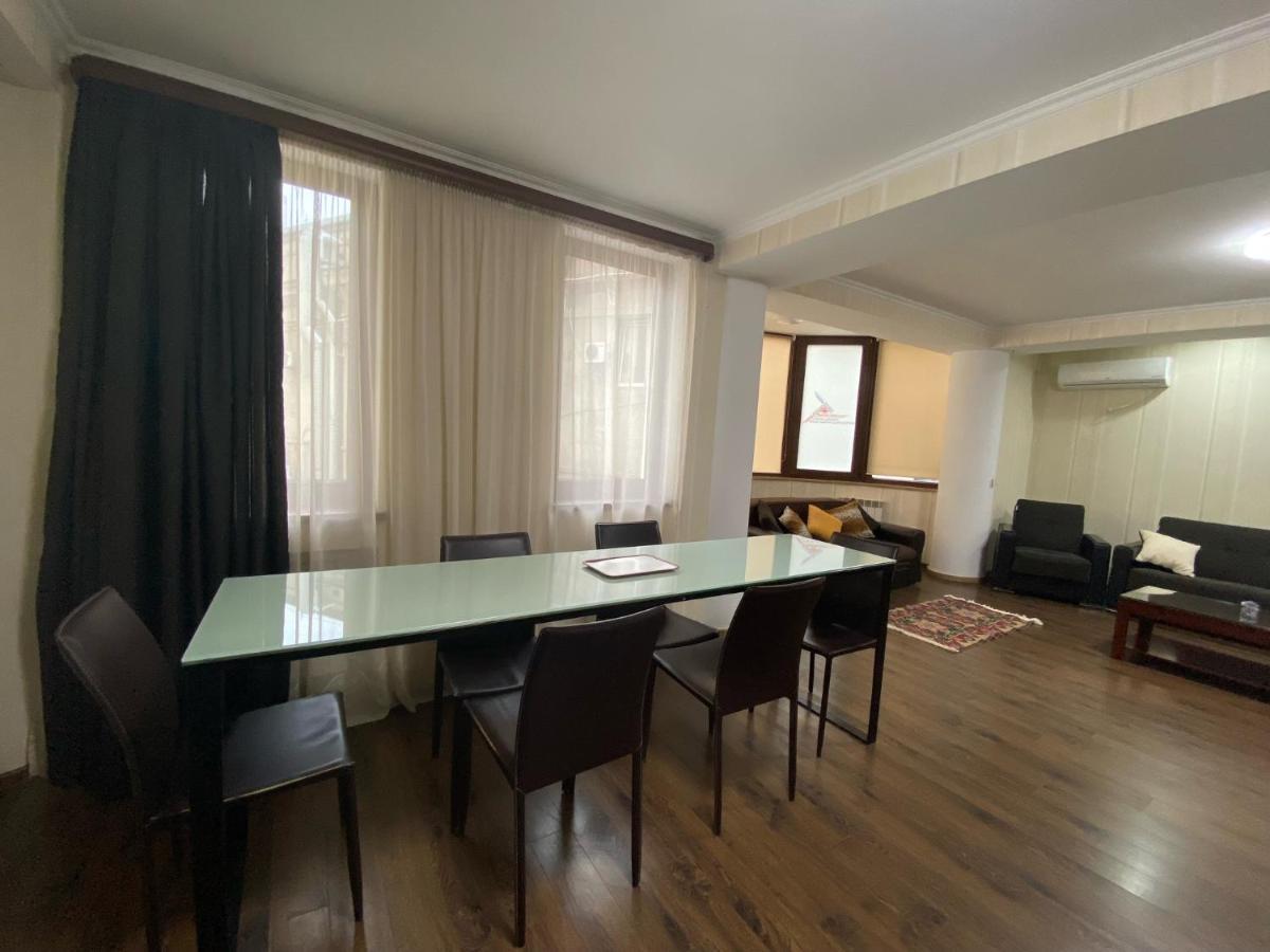 City Center Apart Hotel Tbilisi ภายนอก รูปภาพ